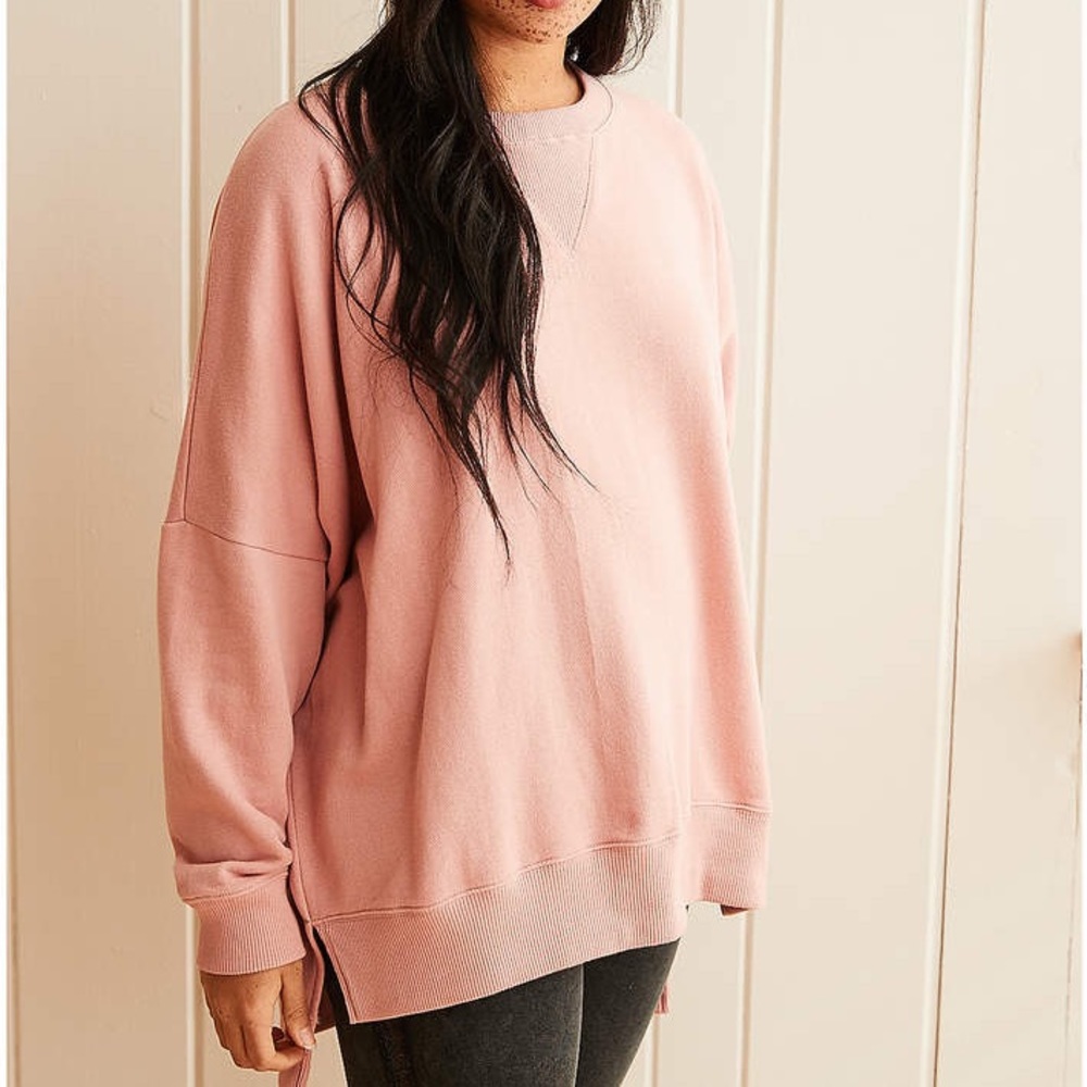 ISO aerie hometown sweatshirt